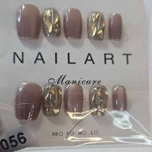 Gold and‎ Mauve Press-On Nail Set Of 10 With Adhesive Pad SIZE S